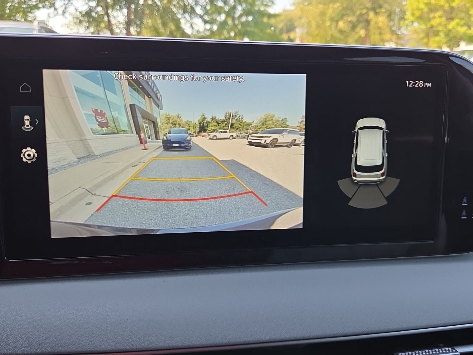 Used 2024 Black Hyundai SEL image 18