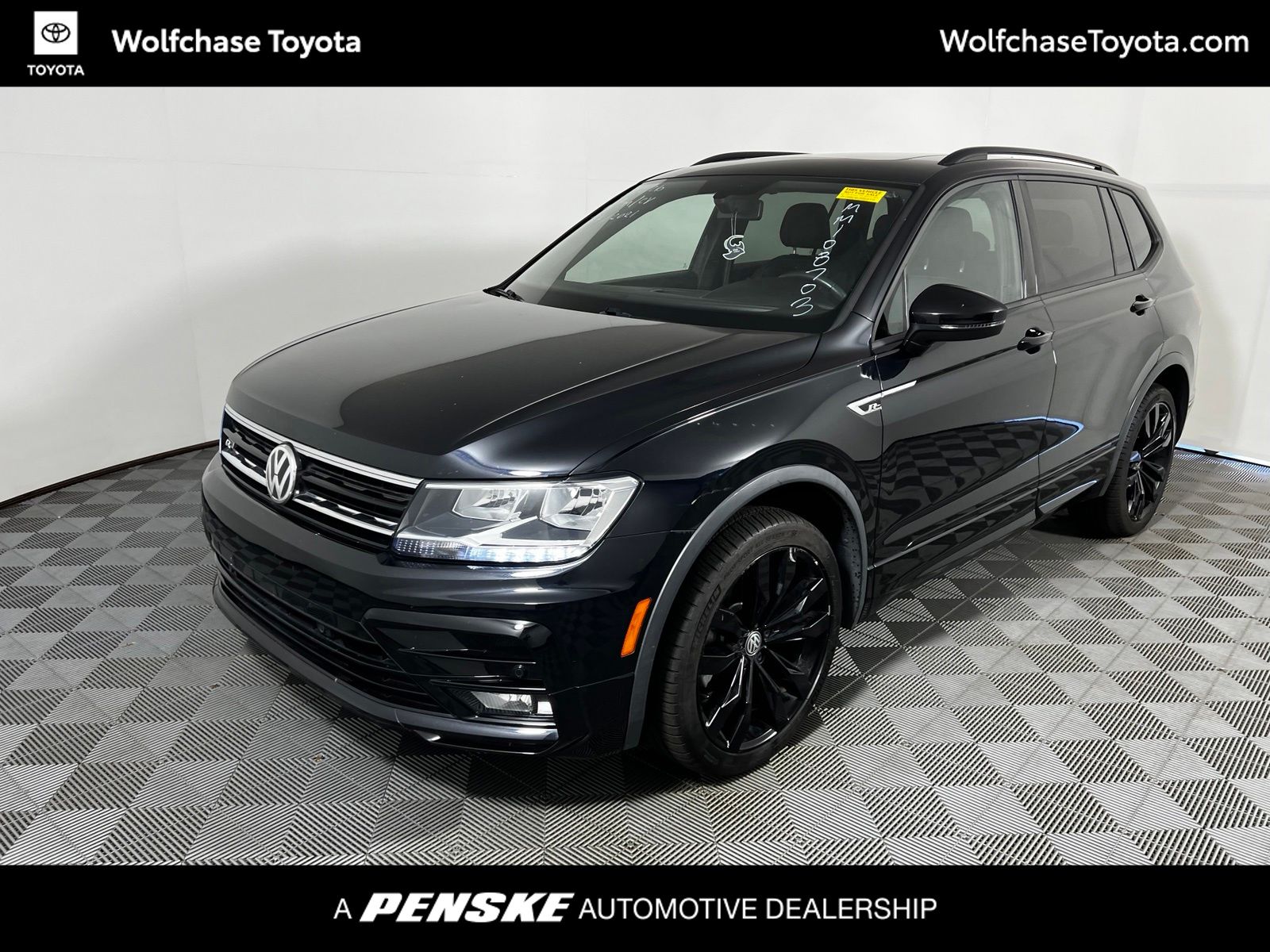 Thumbnail: 2021 Volkswagen Tiguan - 1