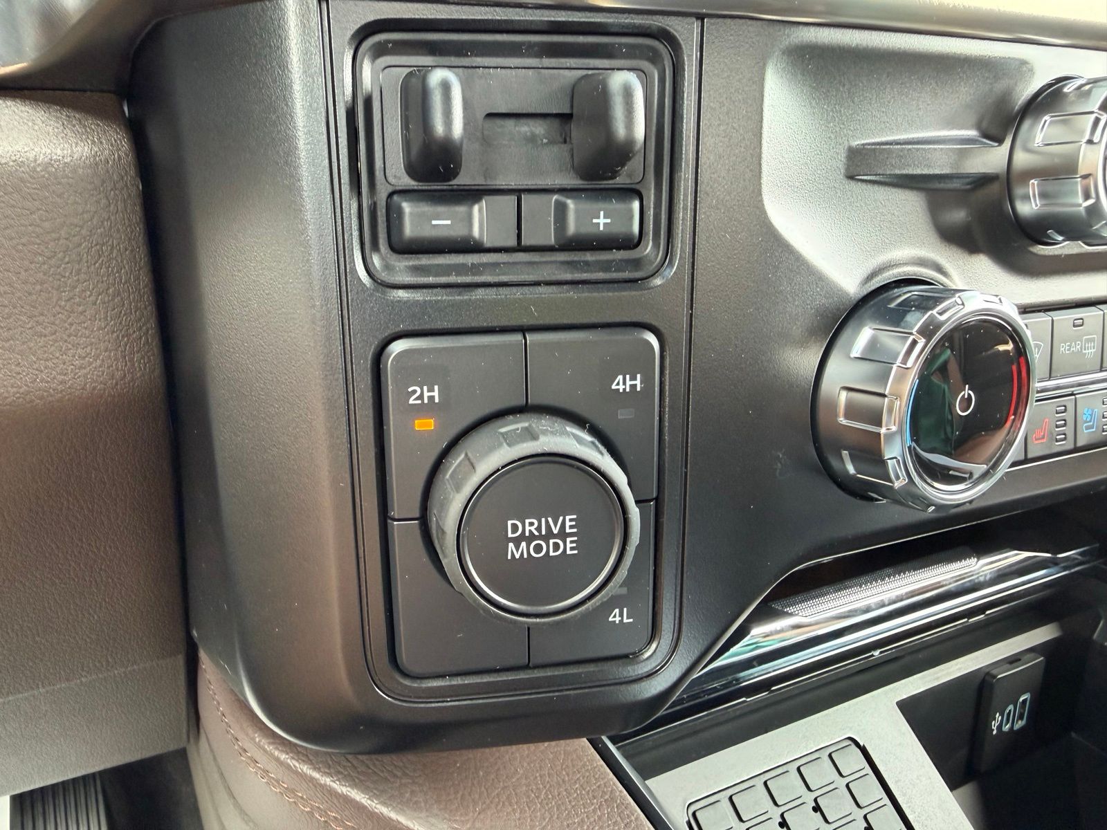 2026 Ford F-250SD image 22