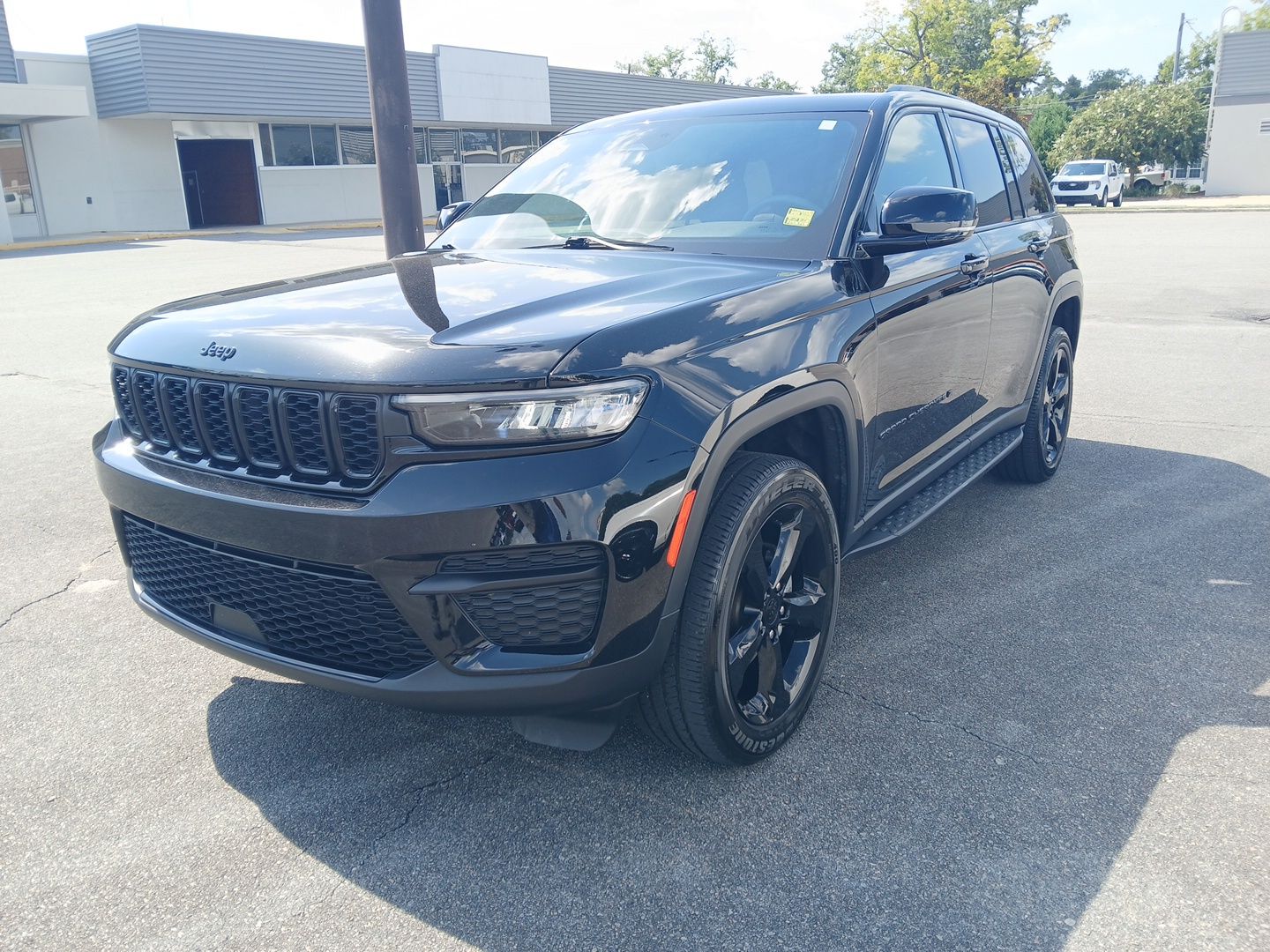 Diamond Black 2024 Jeep Grand Cherokee SUV / Crossover 4X2 8-Speed Automatic
