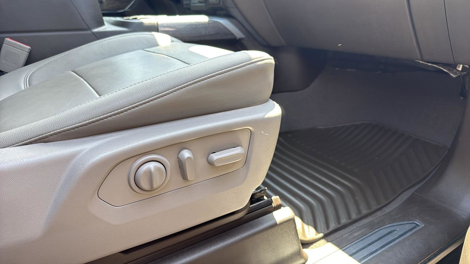 Used Car 2022 Chevrolet Silverado 1500 Ltd  Ltz For Sale Under $50,000 In Austin, Texas