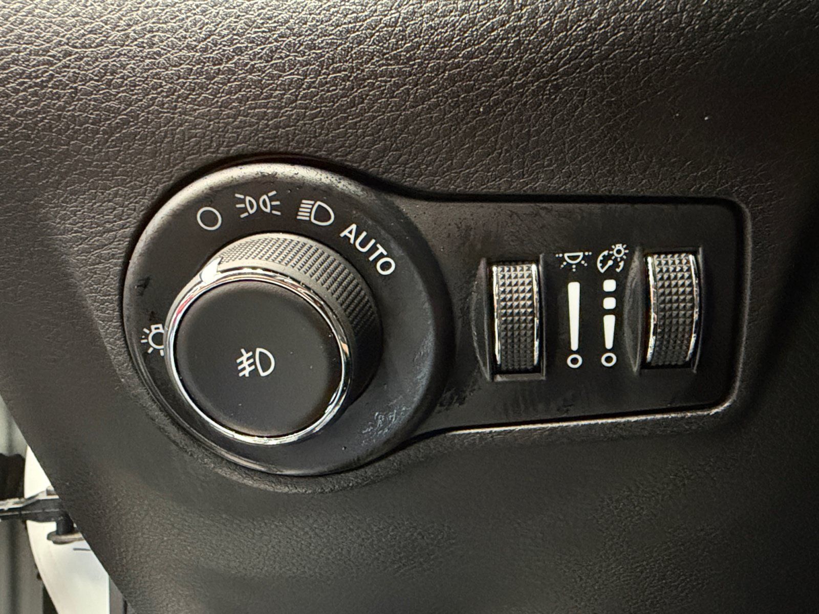Used Car 2025 Jeep Compass  Limited For Sale Under $30,000 In San Antonio, Texas