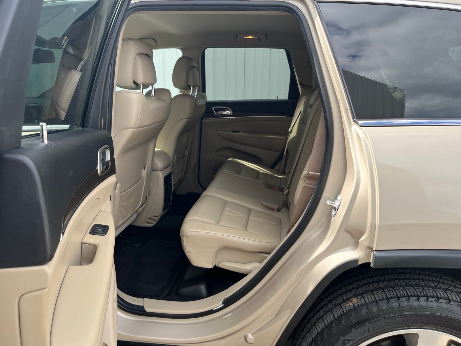 Used Car 2014 Jeep Grand Cherokee  Limited For Sale Under $15,000 In Austin, Texas