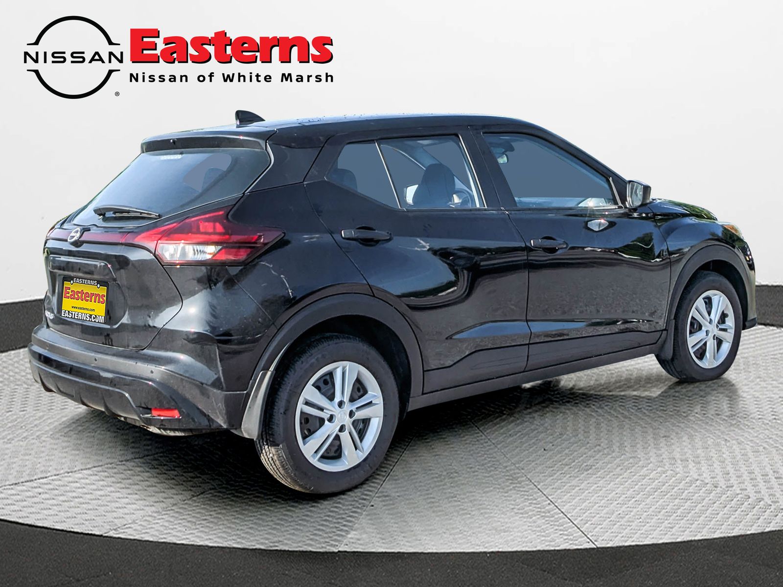 2025 Nissan Kicks Play S photo 4