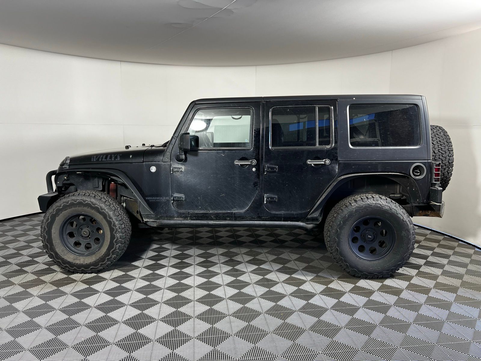 Thumbnail: 2016 Jeep Wrangler - 8