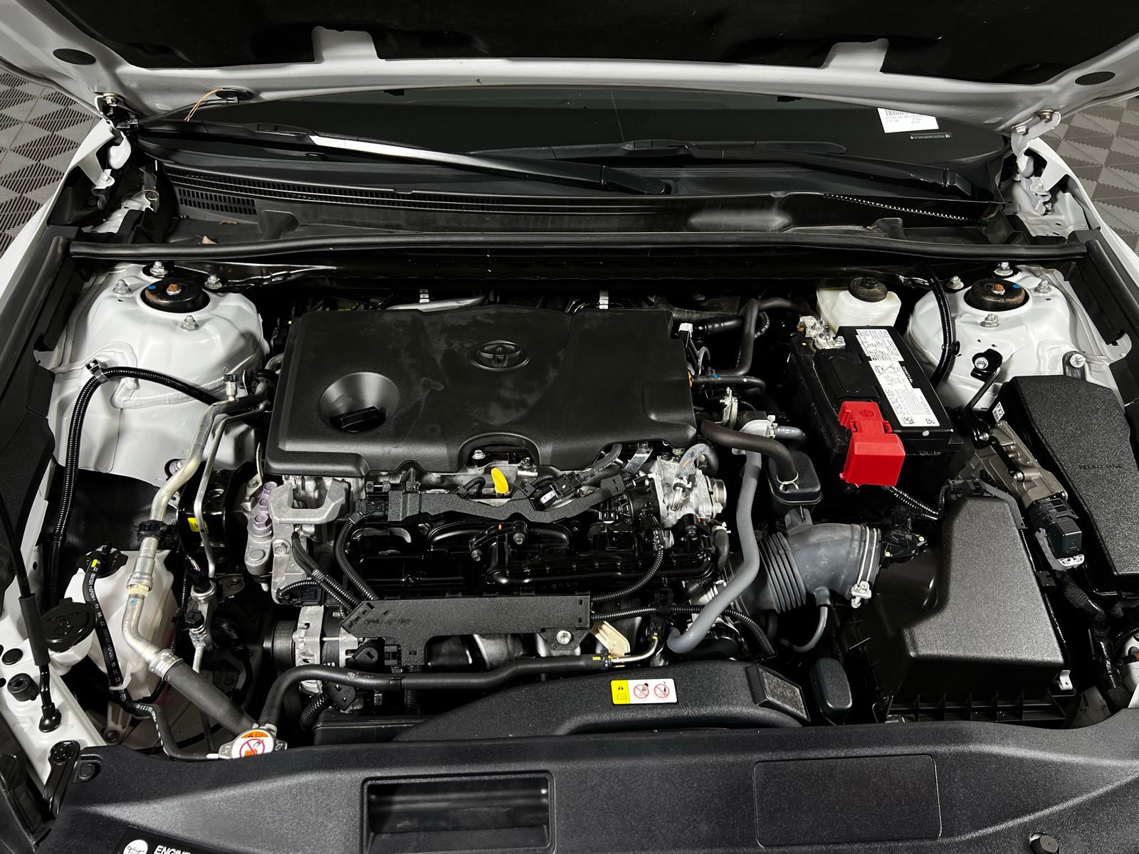 Thumbnail: 2023 Toyota Camry - 9