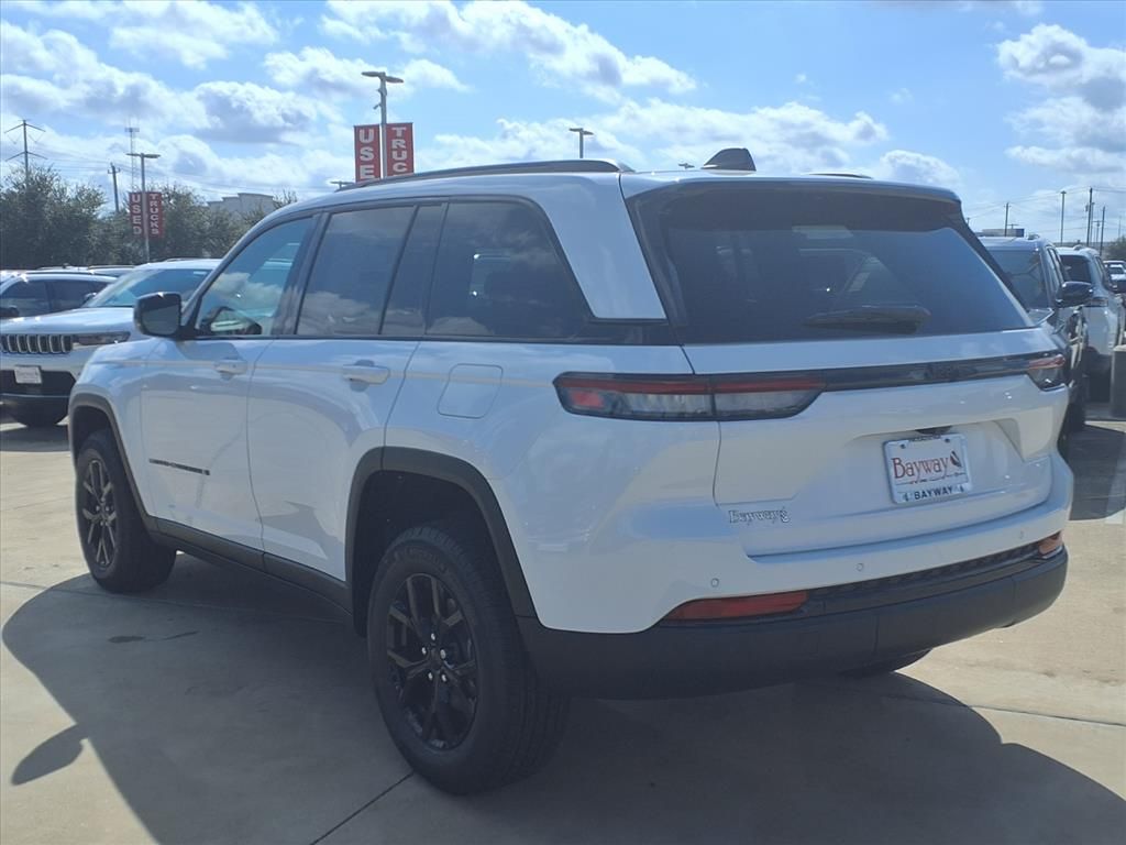 2025 Jeep Grand Cherokee Laredo - 4