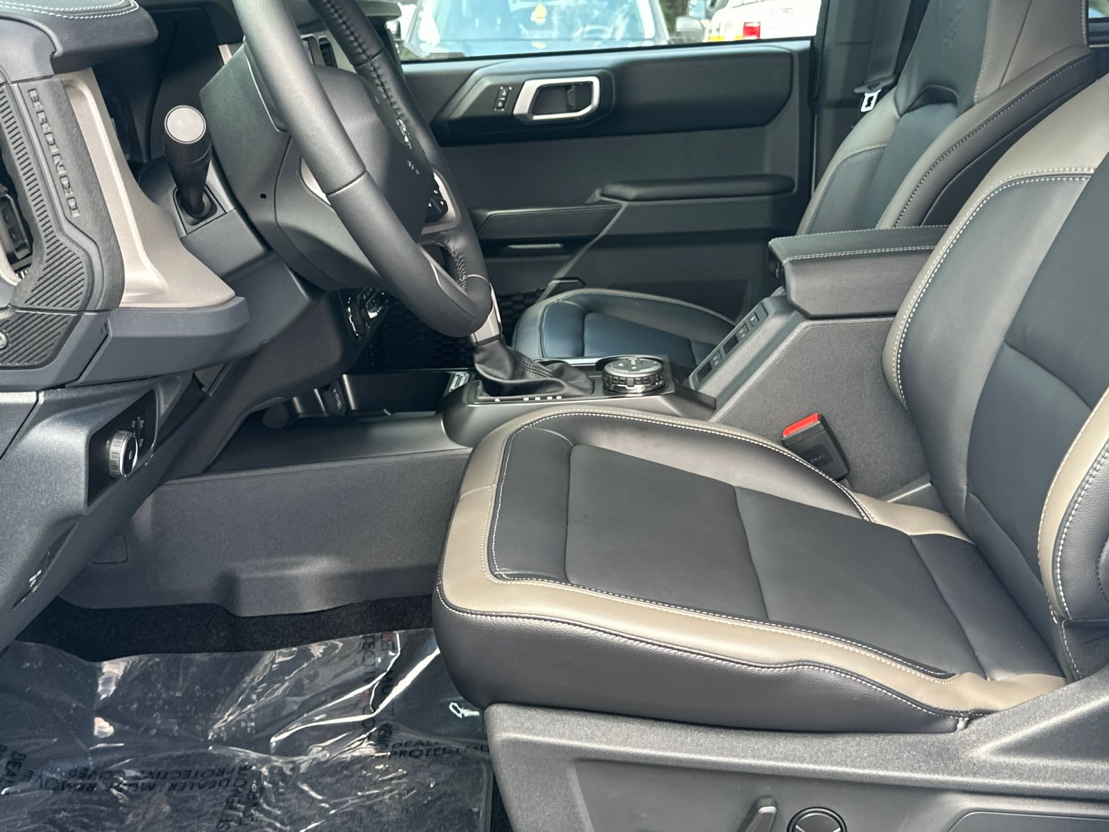 New 2026 Avalanche Gray Ford Outer Banks® image 10
