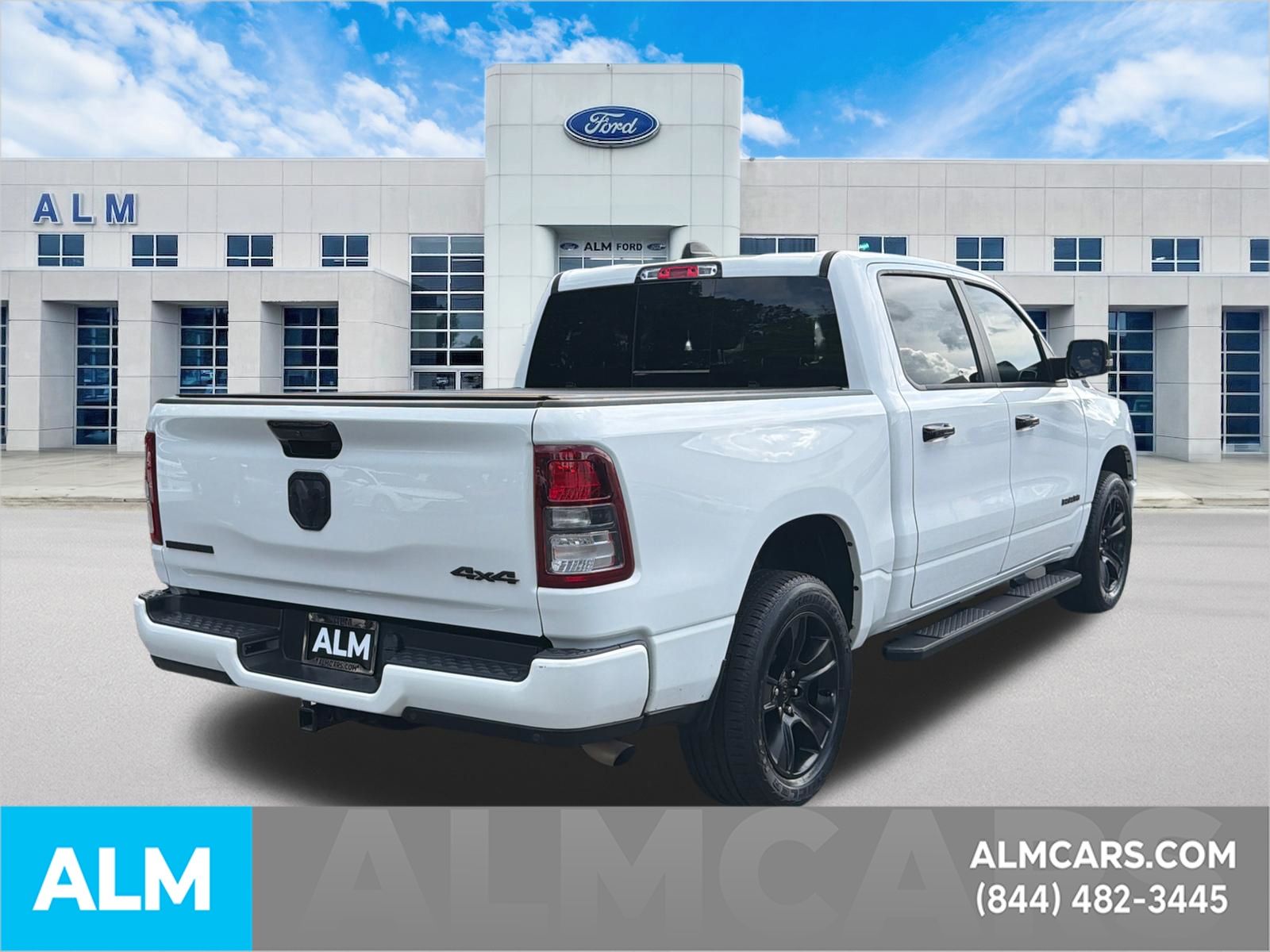 Used 2023 White Ram Big Horn/Lone Star image 5