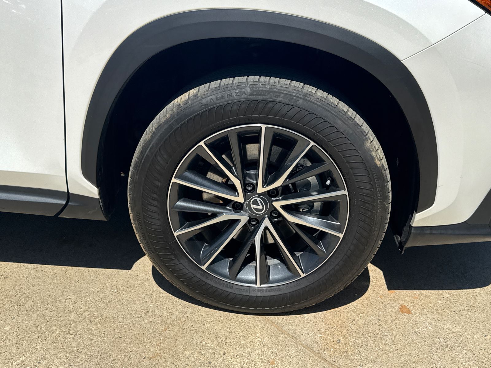 Used 2024 White Lexus 350 Premium image 12