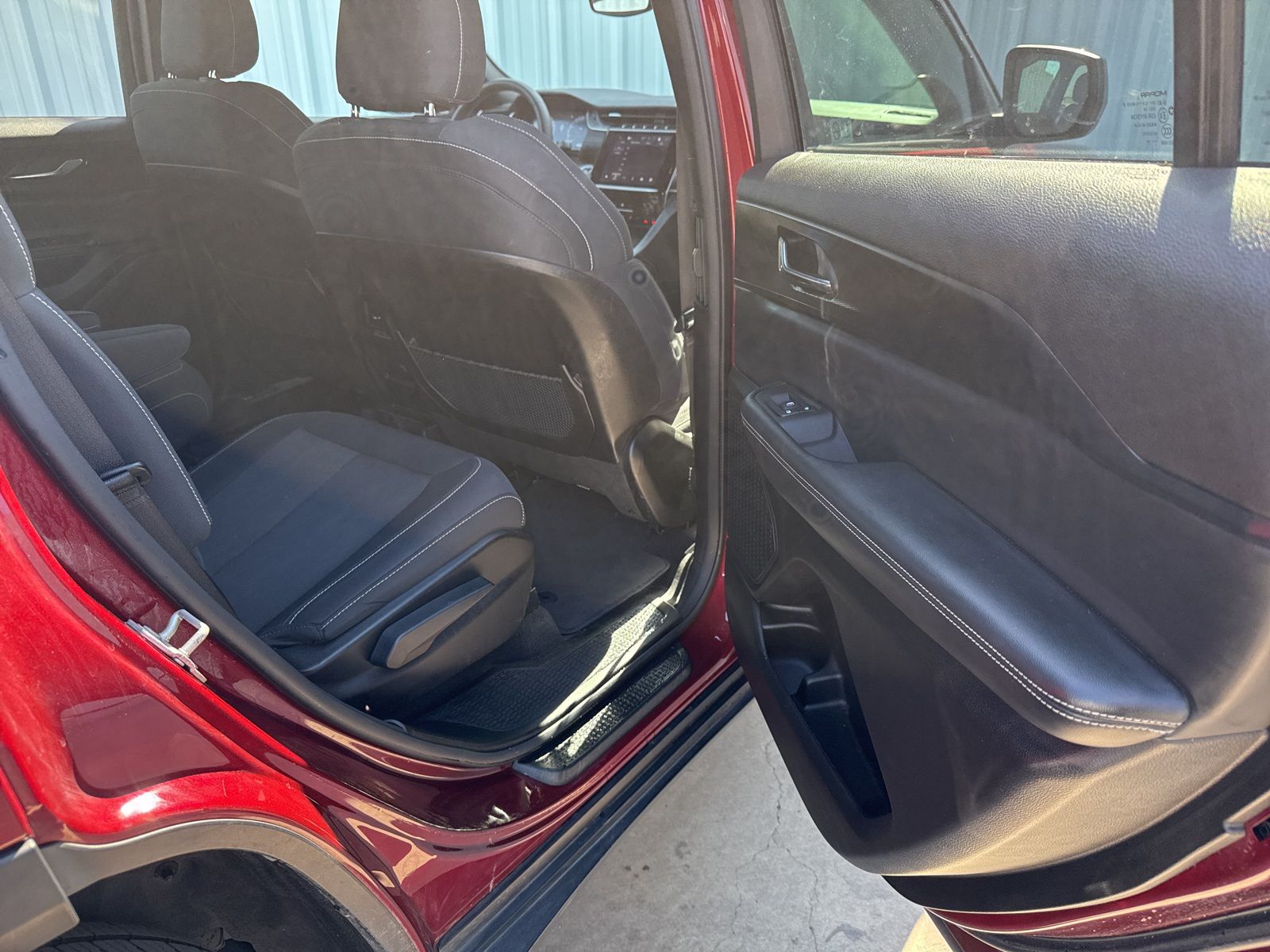 Used Car 2024 Jeep Grand Cherokee L  Laredo For Sale Under $30,000 In Austin, Texas