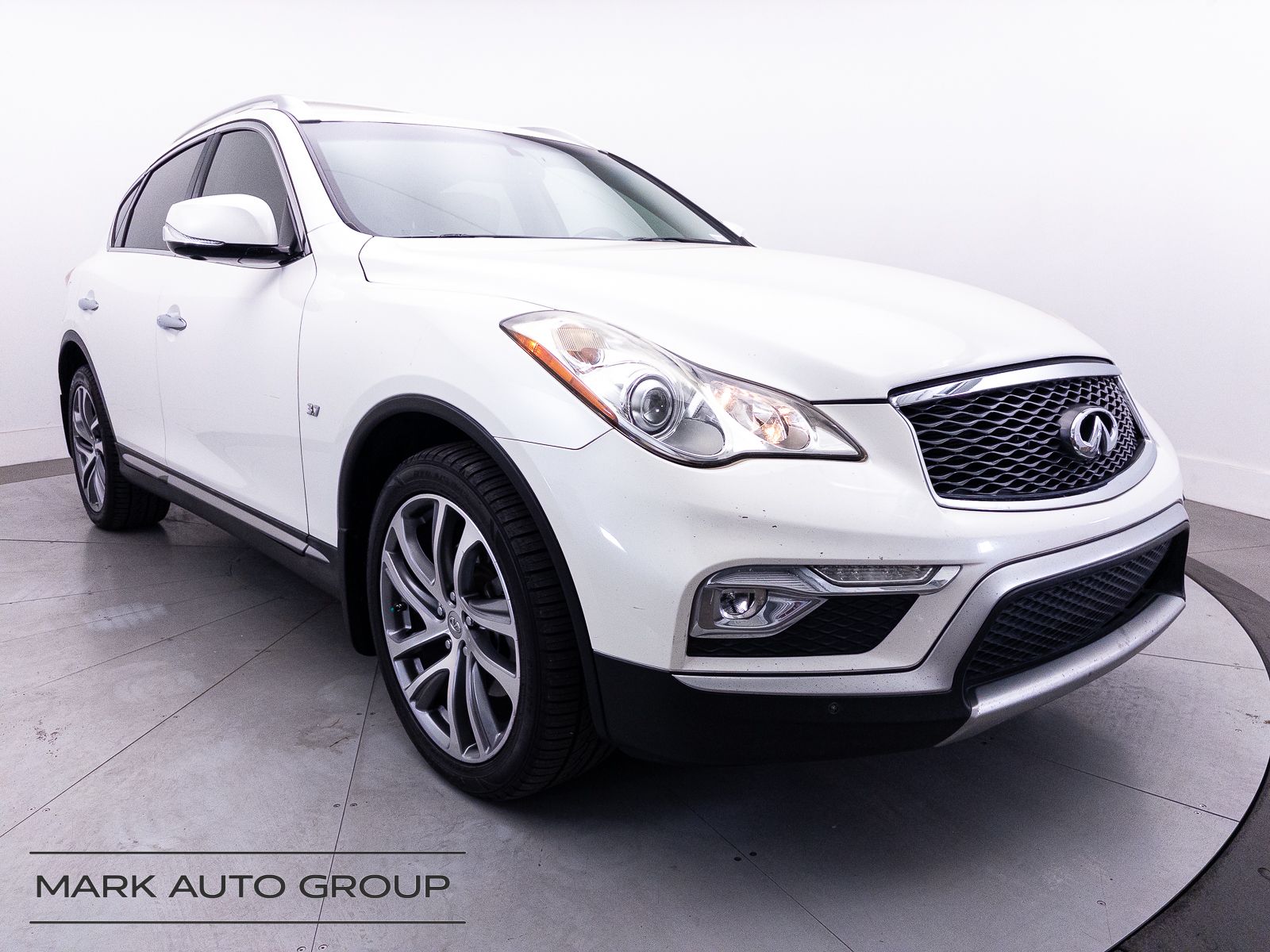 2017 INFINITI QX50 Base