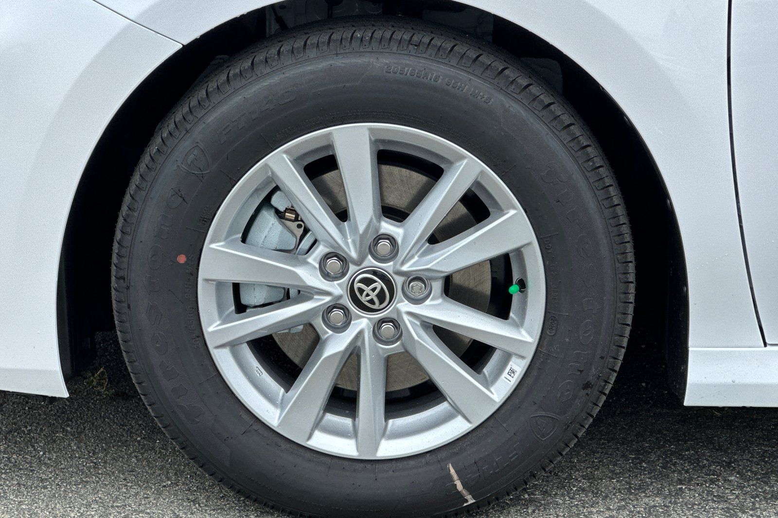 New 2026 White Toyota LE image 32
