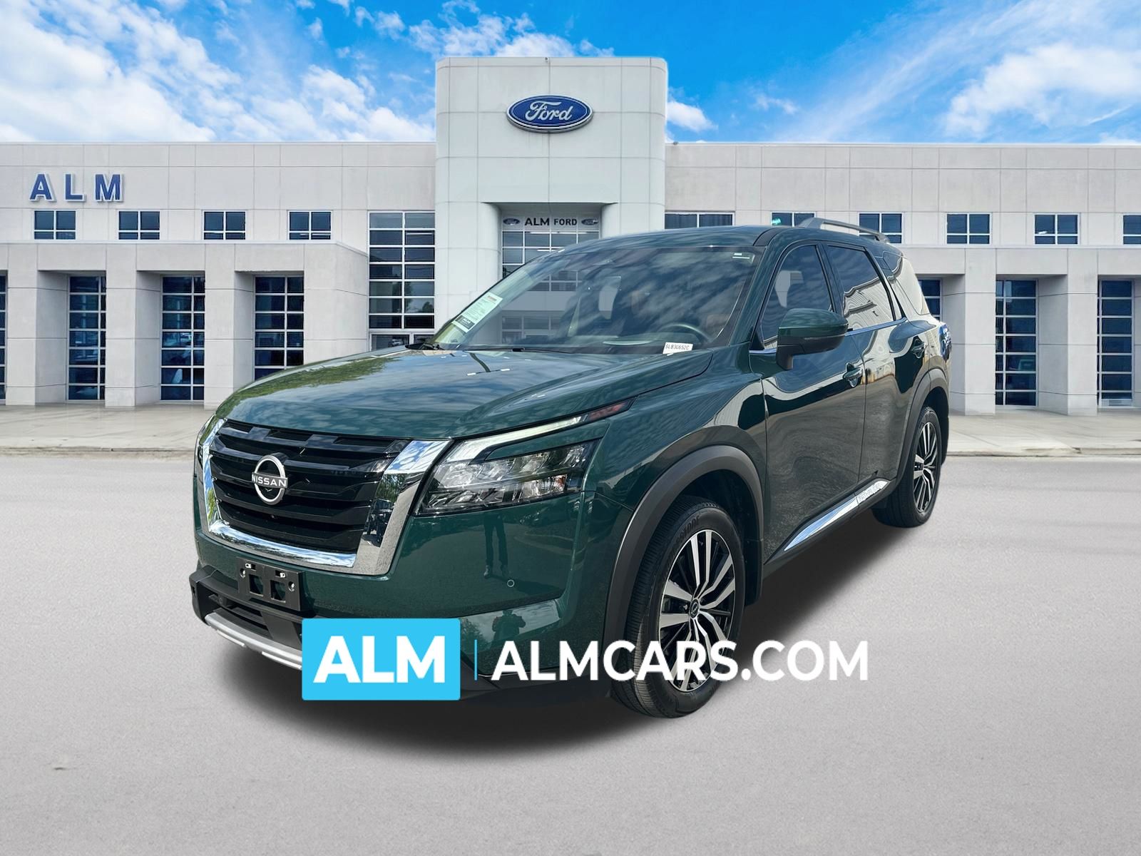 Black (Obsidian Green Pearl) 2025 Nissan Pathfinder SUV / Crossover Front-Wheel Drive 9-Speed Automatic
