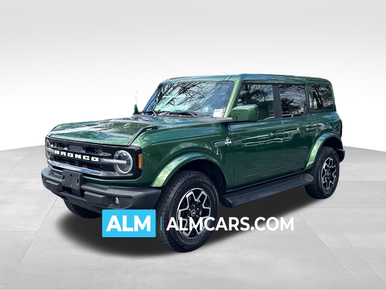 Green Metallic 2025 Ford Bronco Outer Banks 4-Door 4WD SUV / Crossover Four-Wheel Drive Automatic