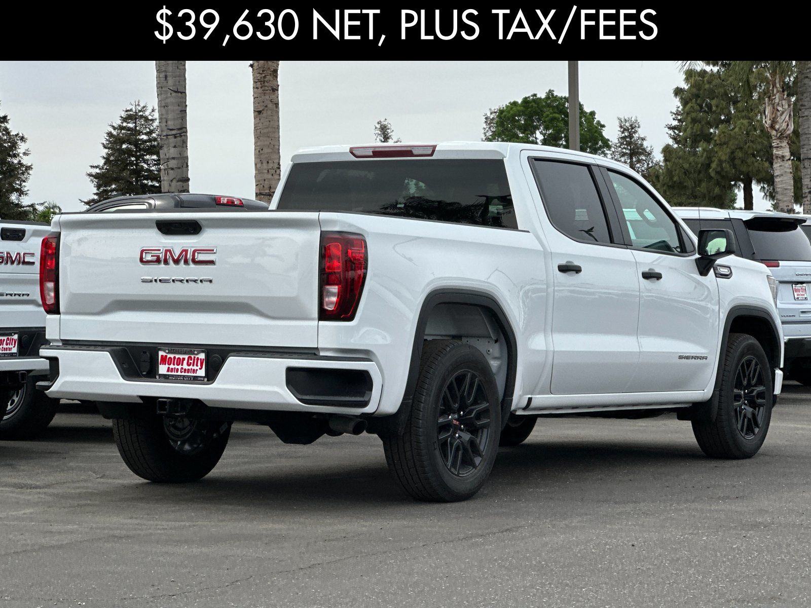 View vehicle photo 4