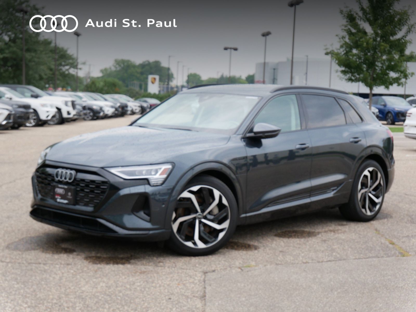 2024 Audi Q8 e-tron quattro Premium Plus AWD