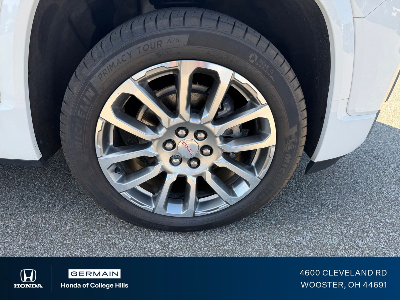 Used 2023 White GMC Denali image 5