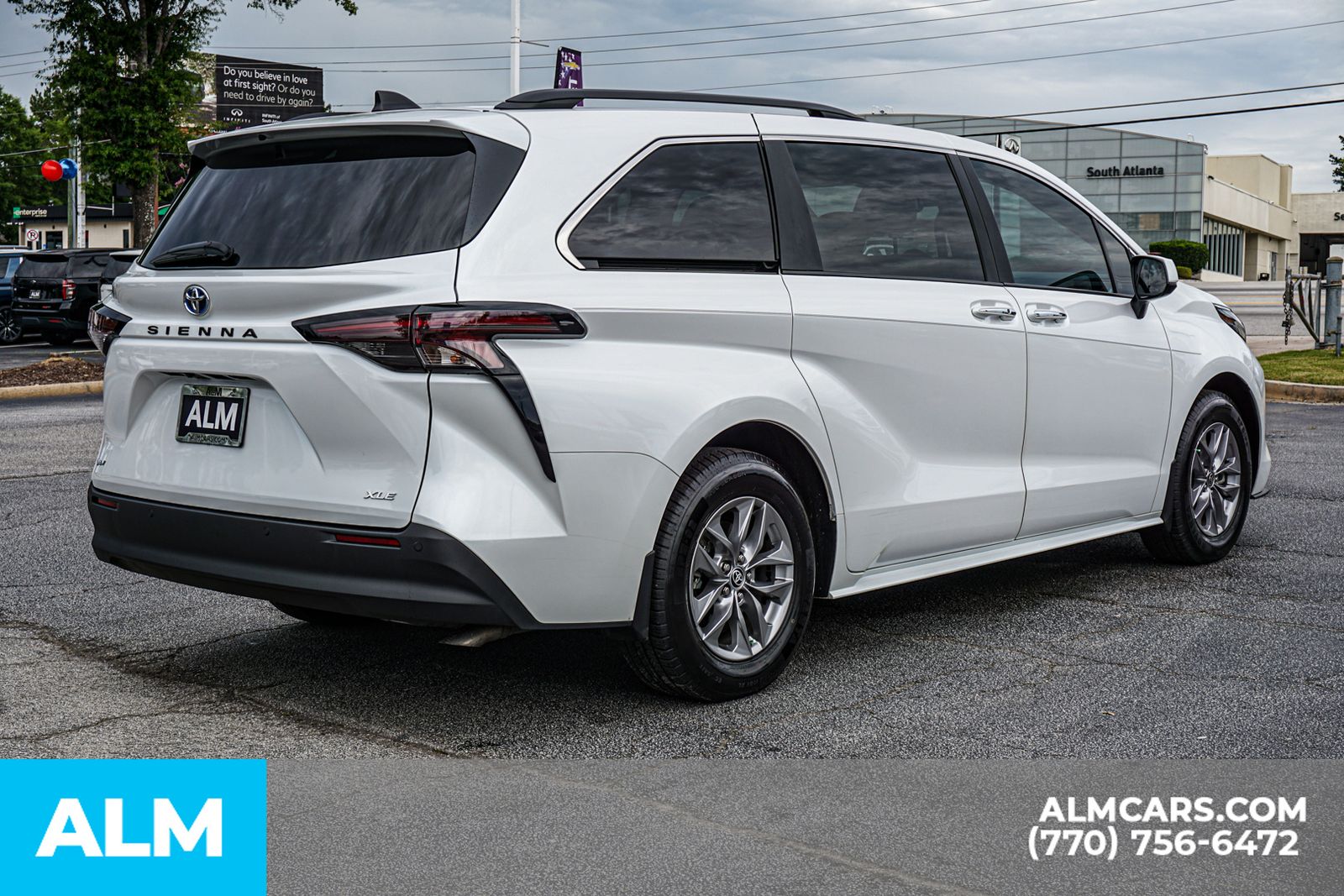 Used 2025 Beige Toyota XLE image 7