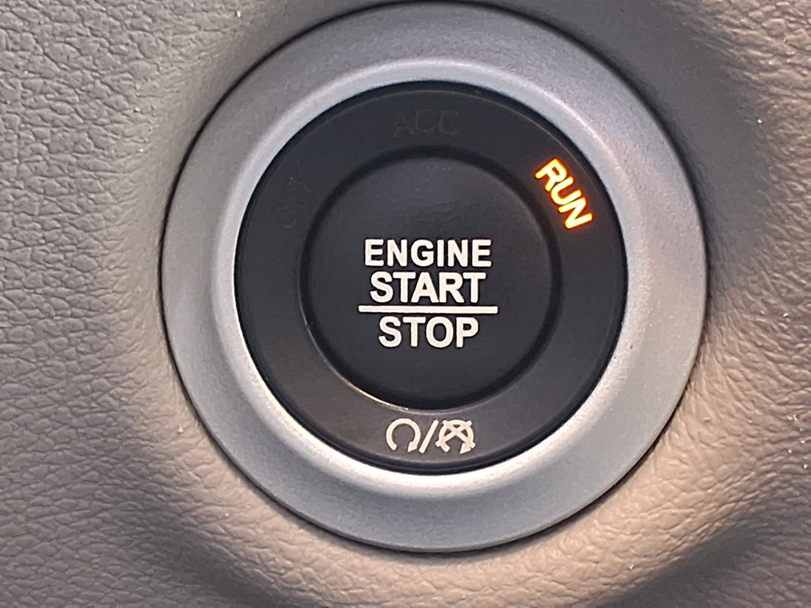 2024 Chrysler Pacifica Touring L - 11