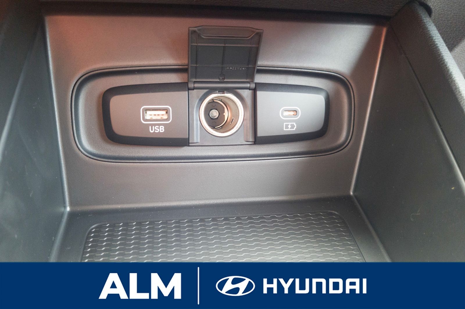 2025 Hyundai Venue SE photo 19