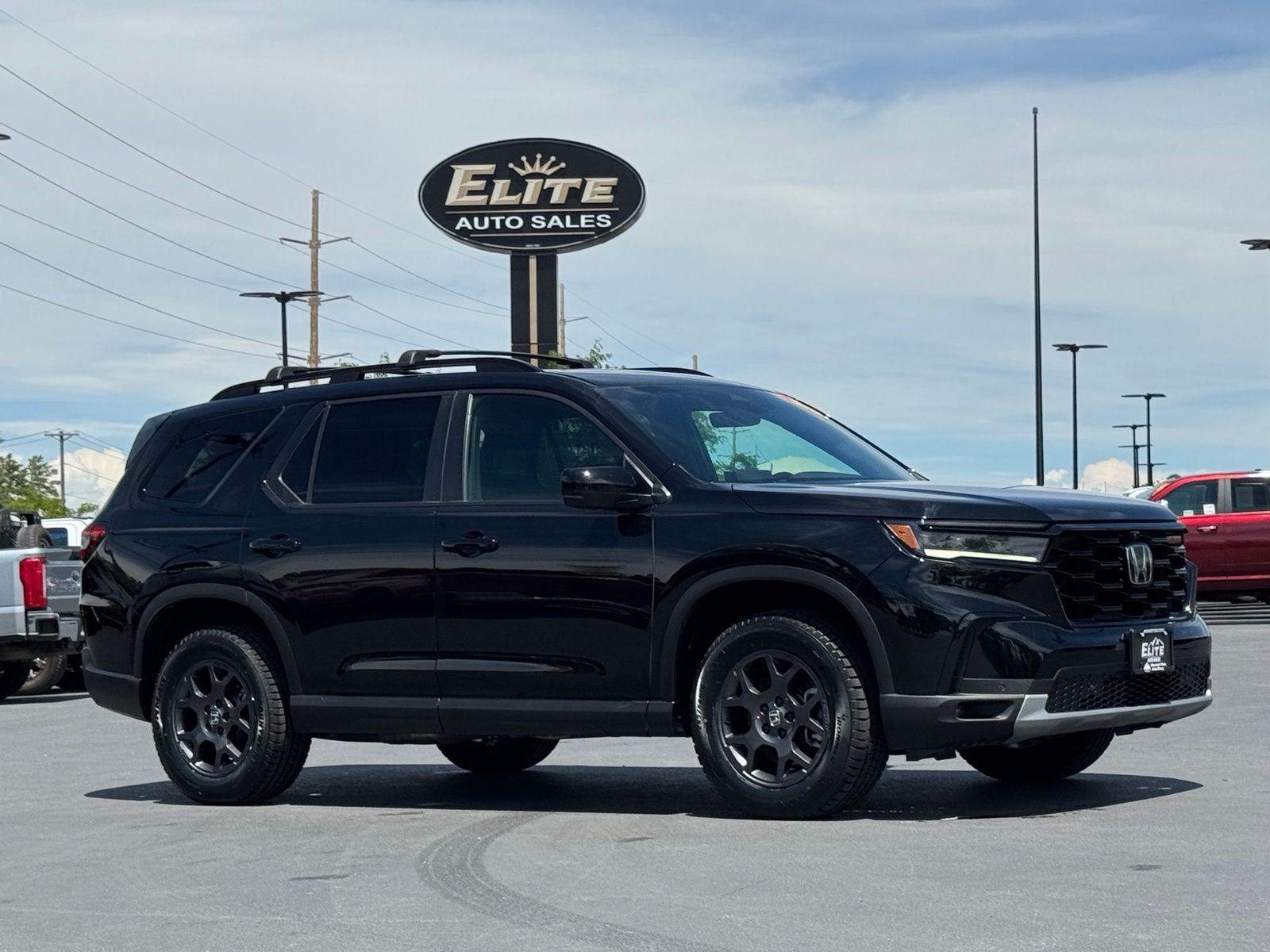 Crystal Black Pearl 2025 Honda Pilot SUV / Crossover All-Wheel Drive Automatic