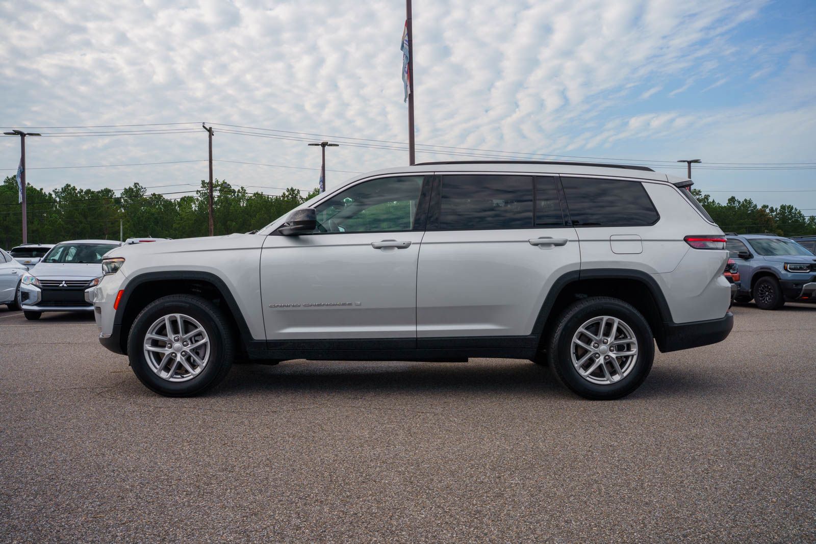 Used 2024 Jeep Grand Cherokee L SUV