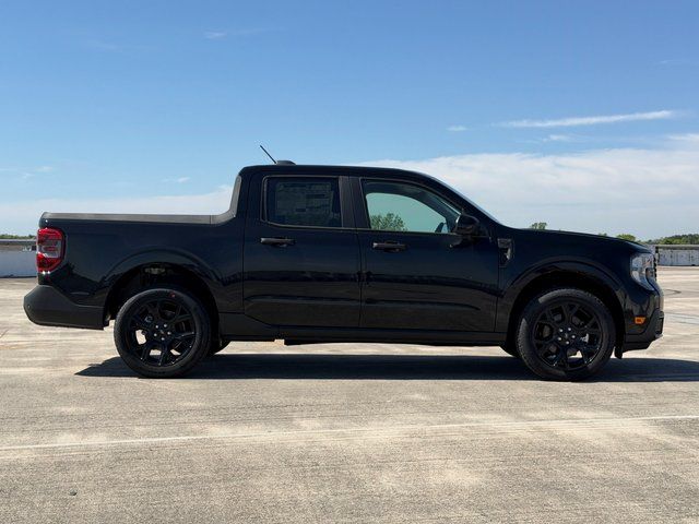 New 2025 Shadow Black Ford XLT image 2