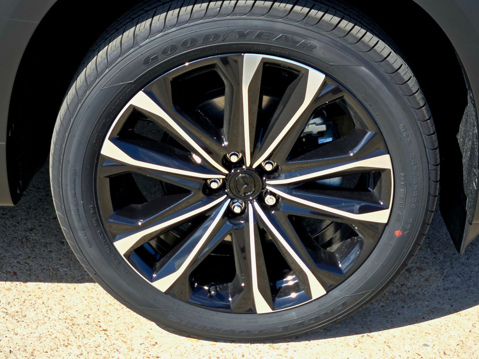 View vehicle photo 7