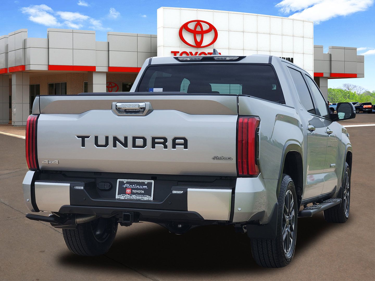 View vehicle photo 4