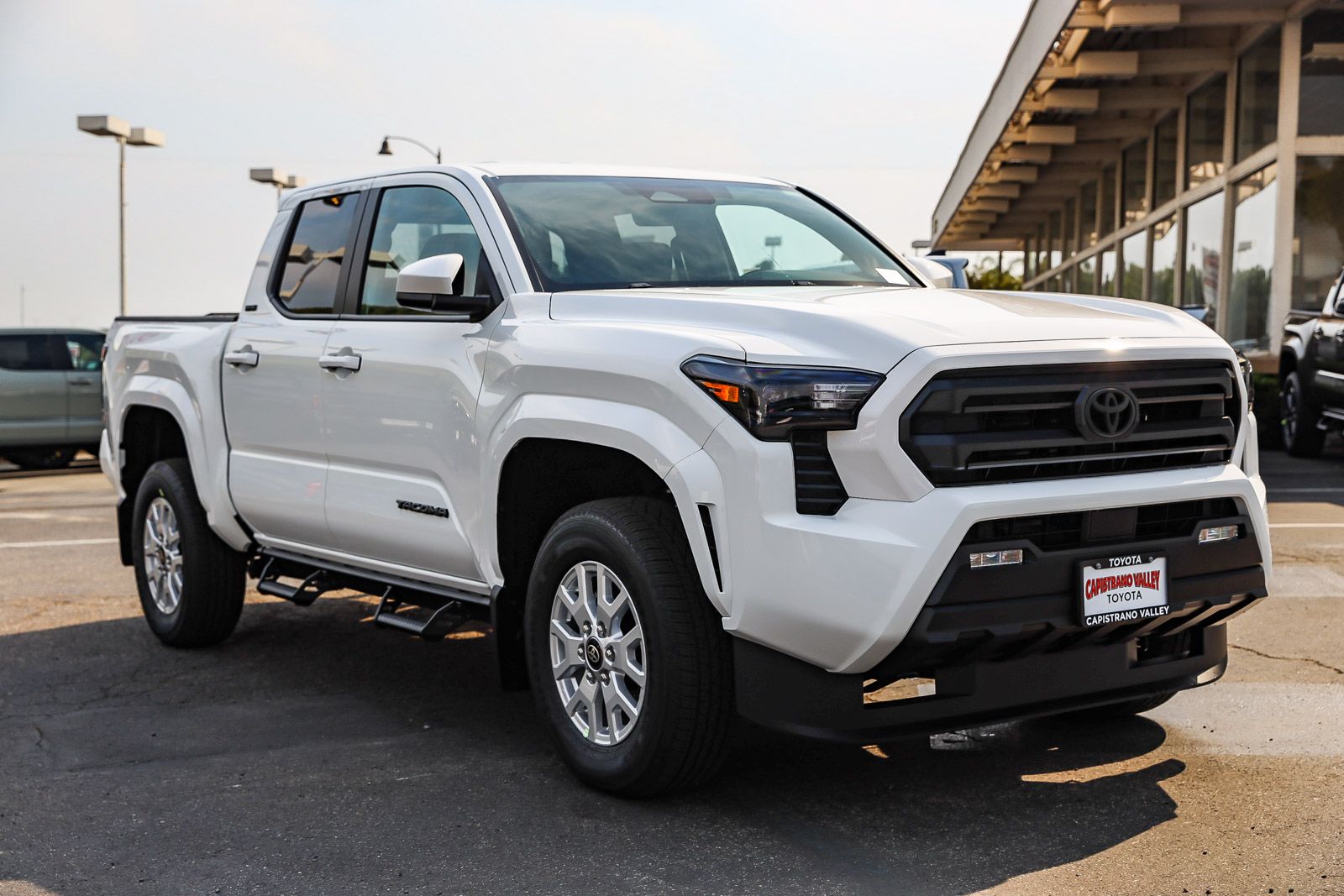 View vehicle photo 3