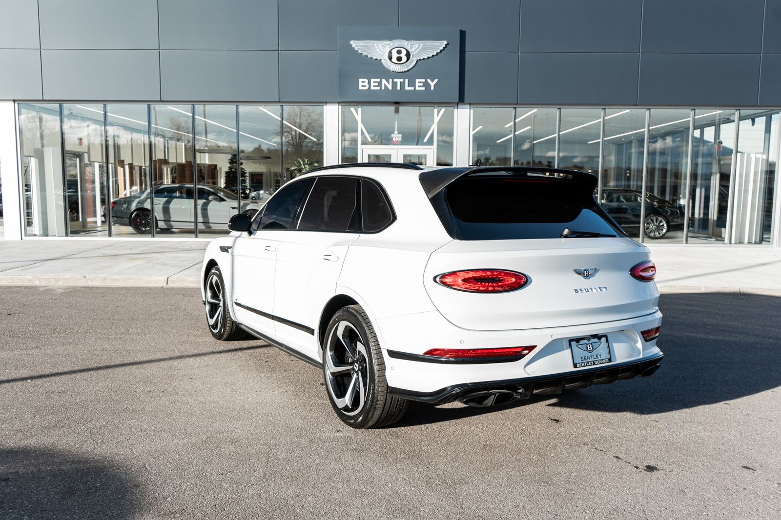 2022 Bentley Bentayga S photo 3