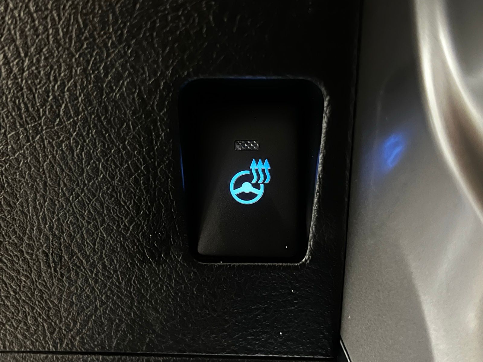 Thumbnail: 2023 Toyota 4Runner - 22