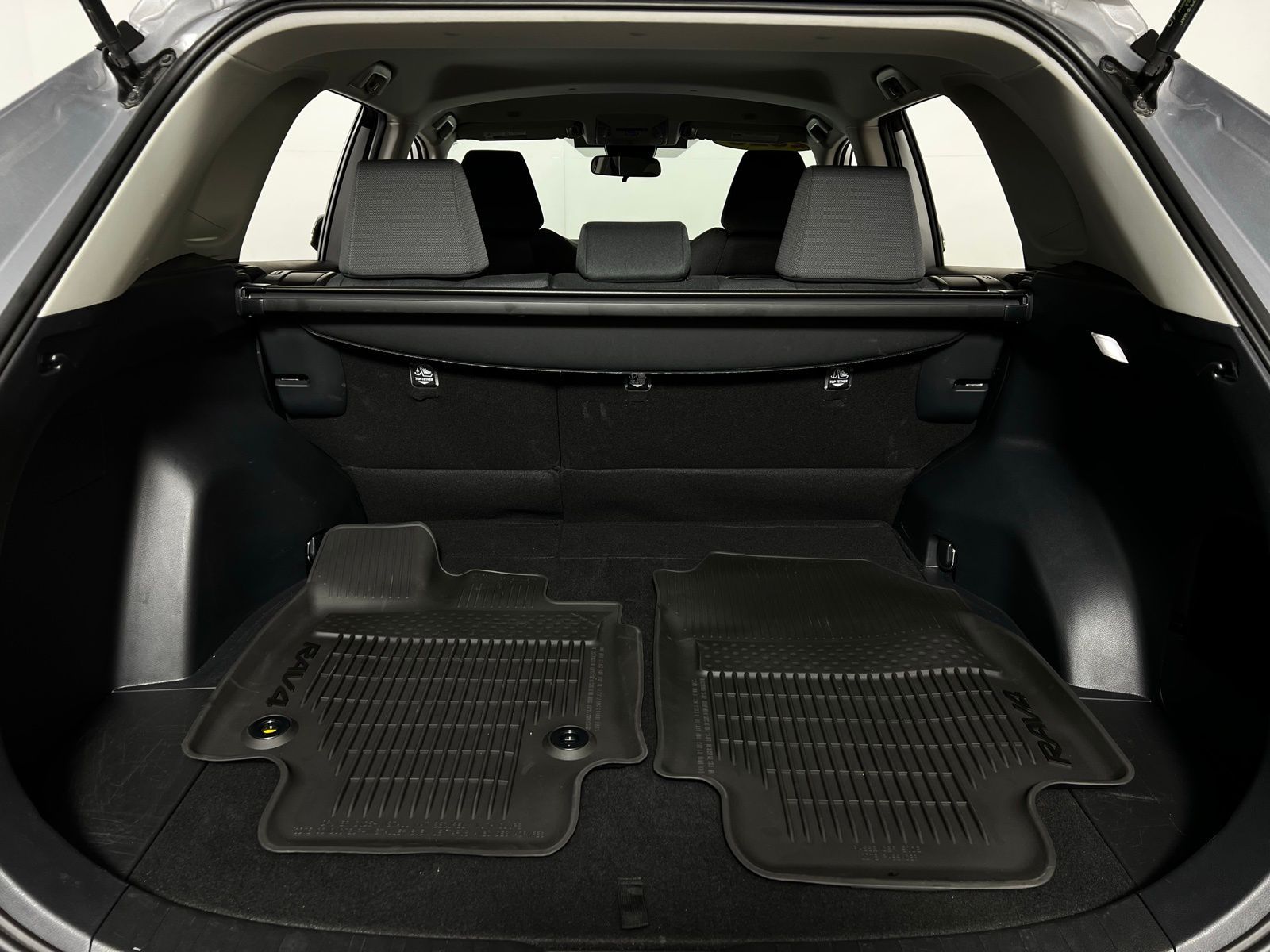 Thumbnail: 2025 Toyota RAV4 - 23