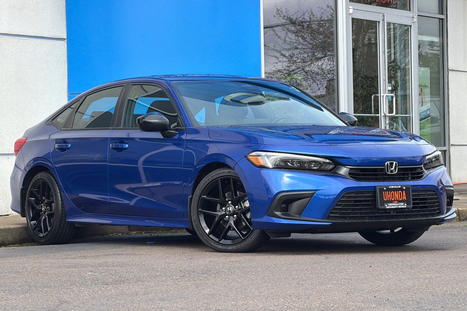 View vehicle photo 2