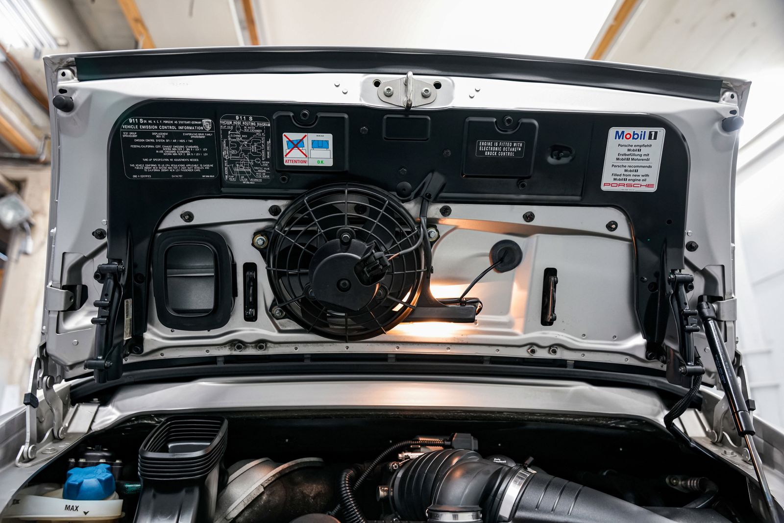2005 Porsche 911 Carrera S — photo 40
