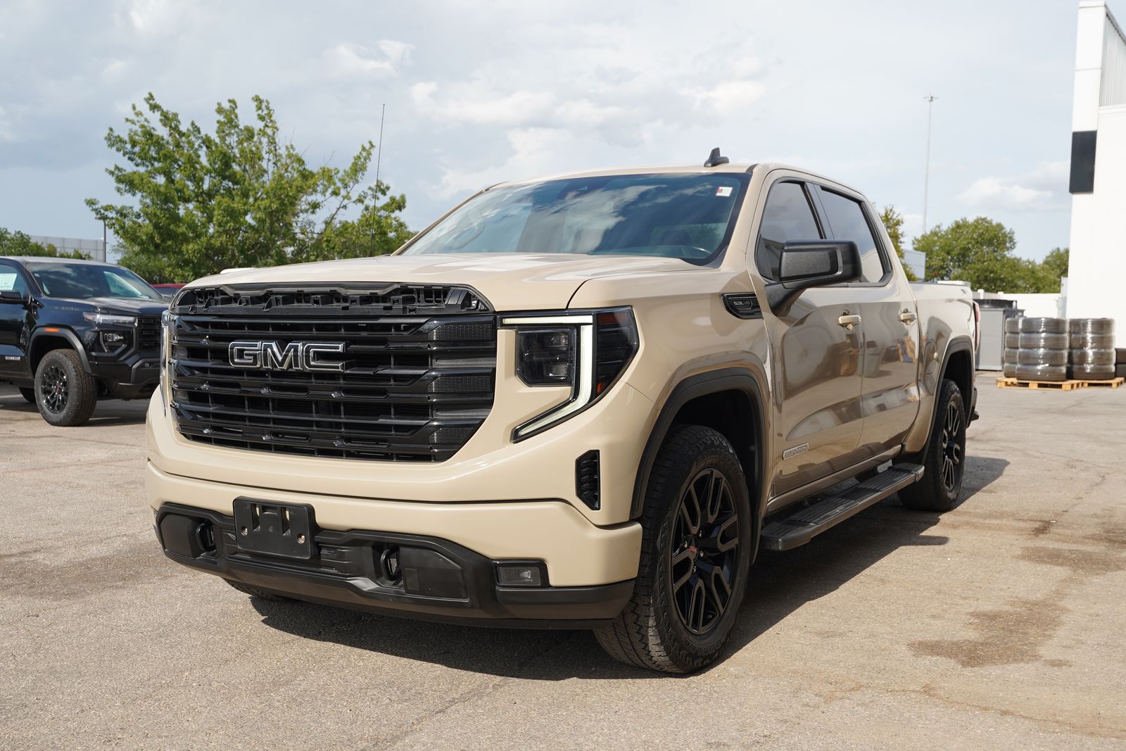 Desert Sand Metallic 2022 GMC Sierra 1500 Pickup Truck Four-Wheel Drive Automatic