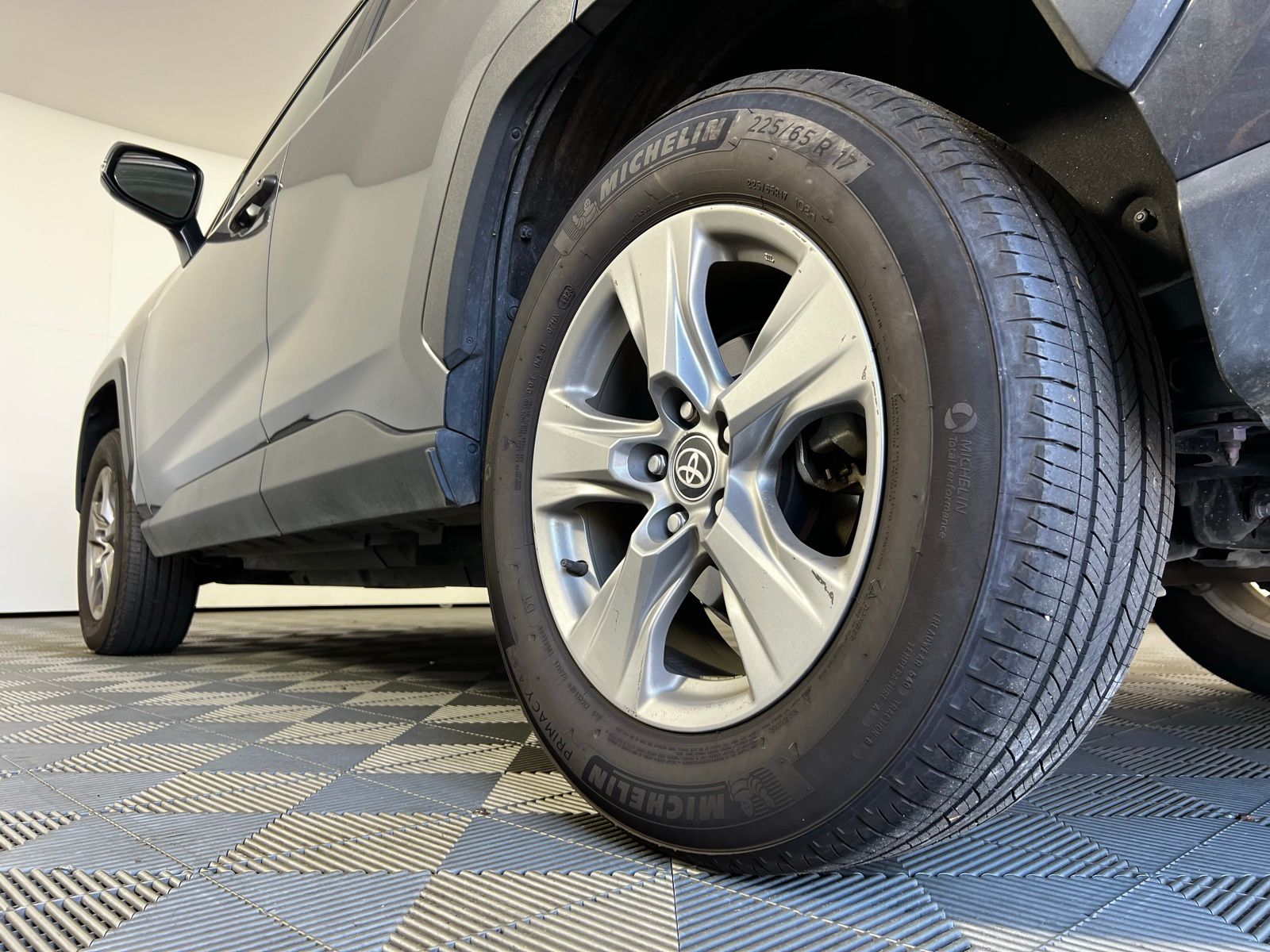 Thumbnail: 2024 Toyota RAV4 - 9