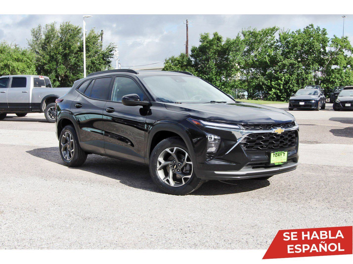 Mosaic Black Metallic 2025 Chevrolet Trax LT FWD SUV / Crossover Front-Wheel Drive 6-Speed Automatic