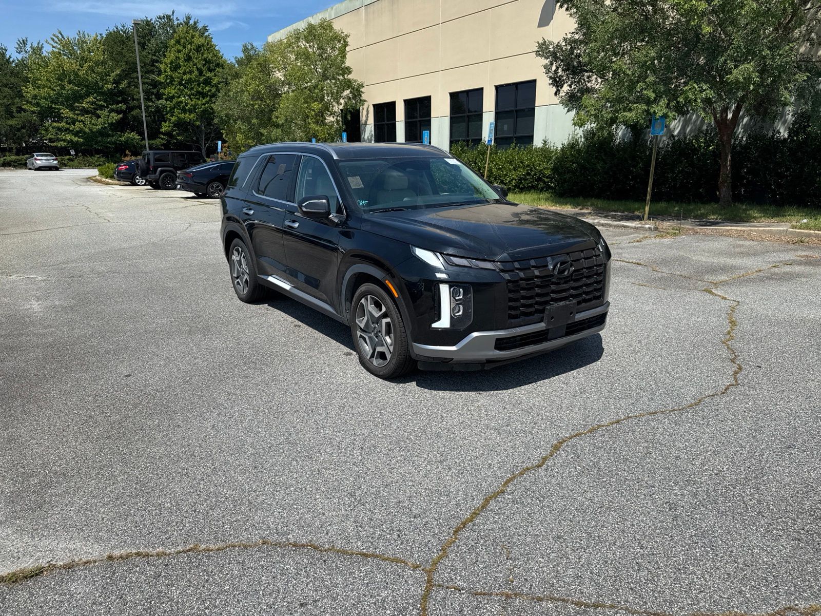 Used 2024 Black Hyundai Limited image 6