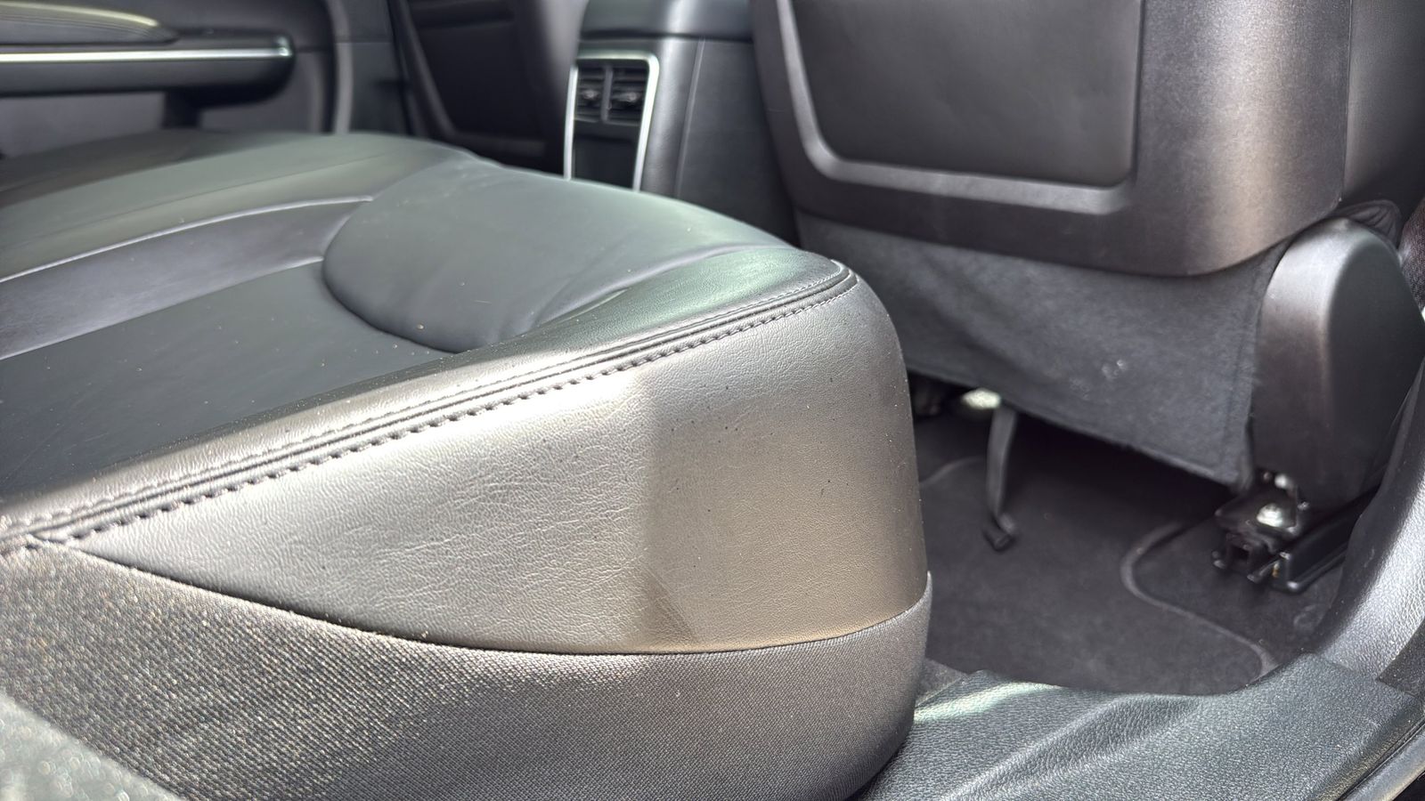 Used Car 2023 Chrysler 300  Touring For Sale Under $25,000 In Austin, Texas
