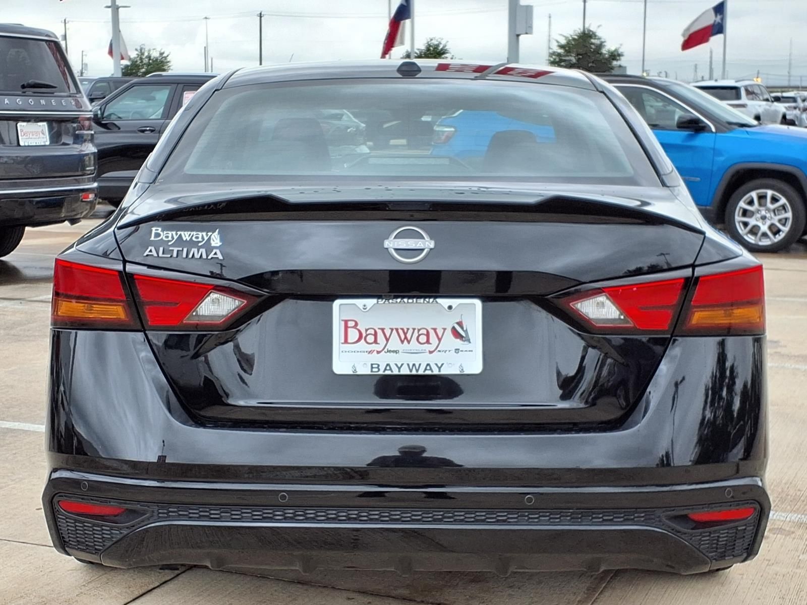 2025 Nissan Altima 2.5 SV - 5
