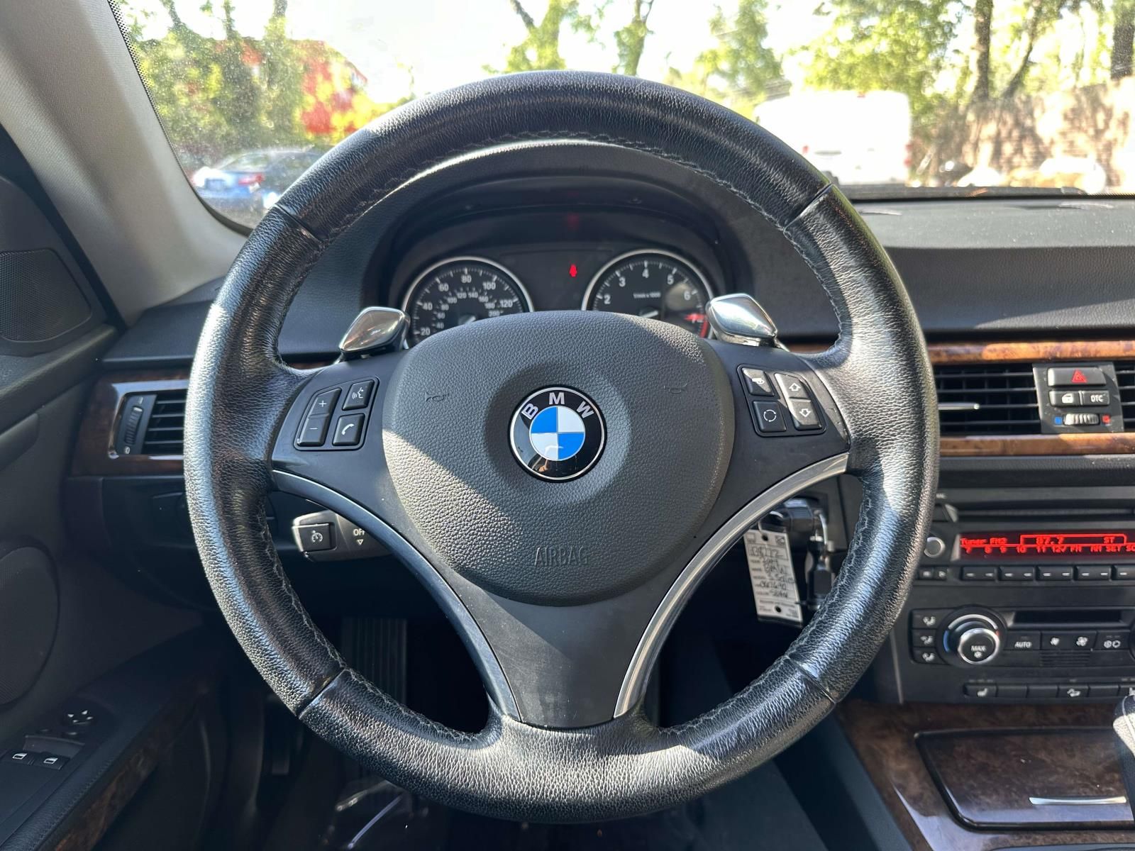 Used 2009 Silver BMW 335i xDrive image 16