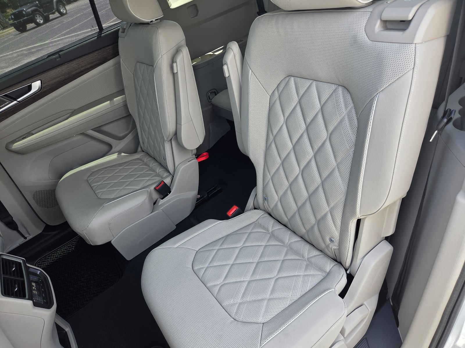new 2026 Volkswagen Atlas car, priced at $54,722
