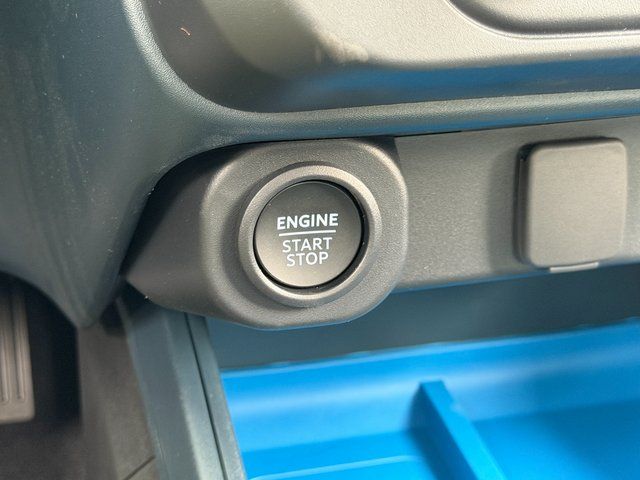 New 2026 Oxford White Ford XLT image 27