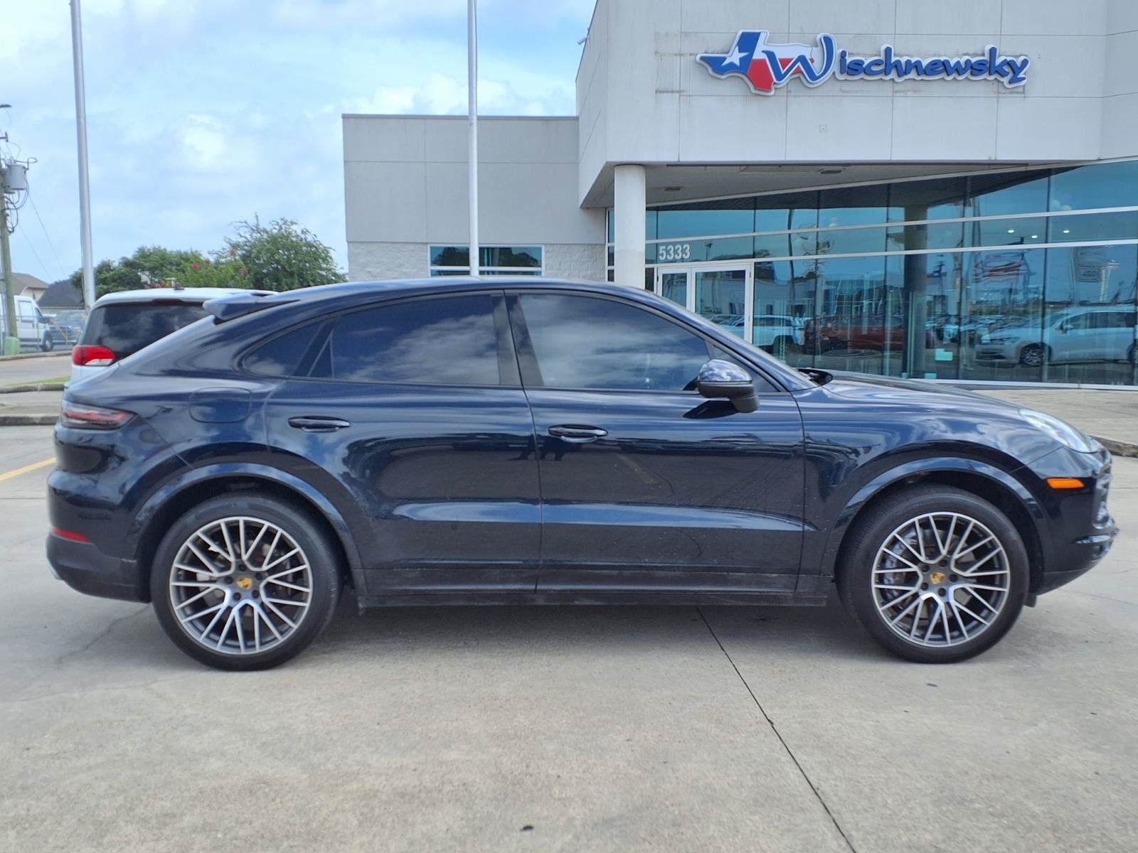 2021 Porsche Cayenne Coupe Base Black at River Oaks CDJR