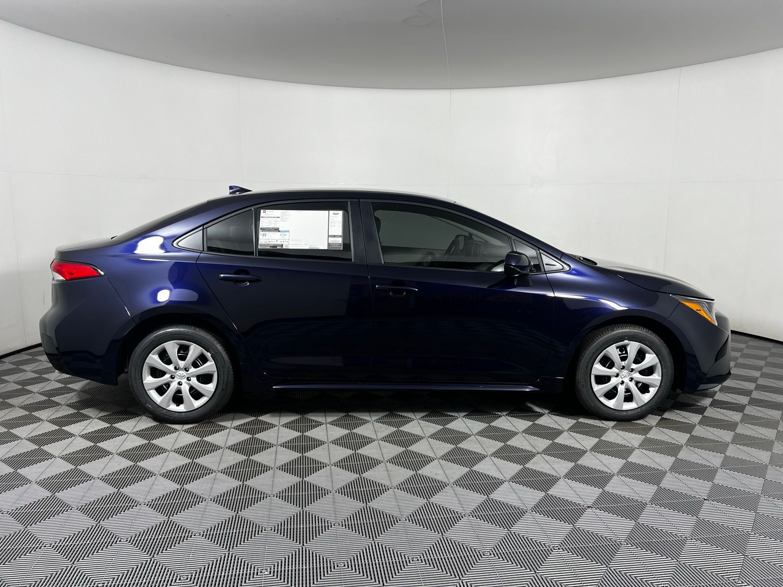 Thumbnail: 2025 Toyota Corolla - 4