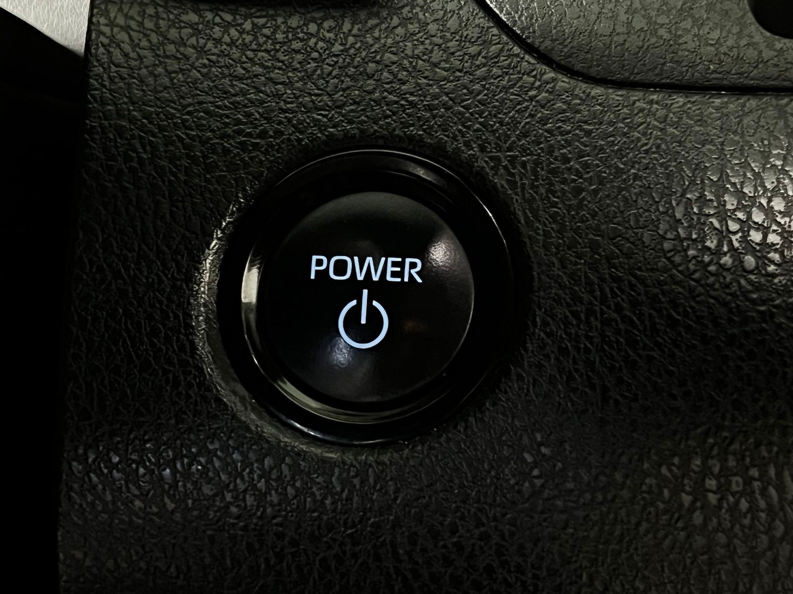 Thumbnail: 2025 Toyota Camry - 19