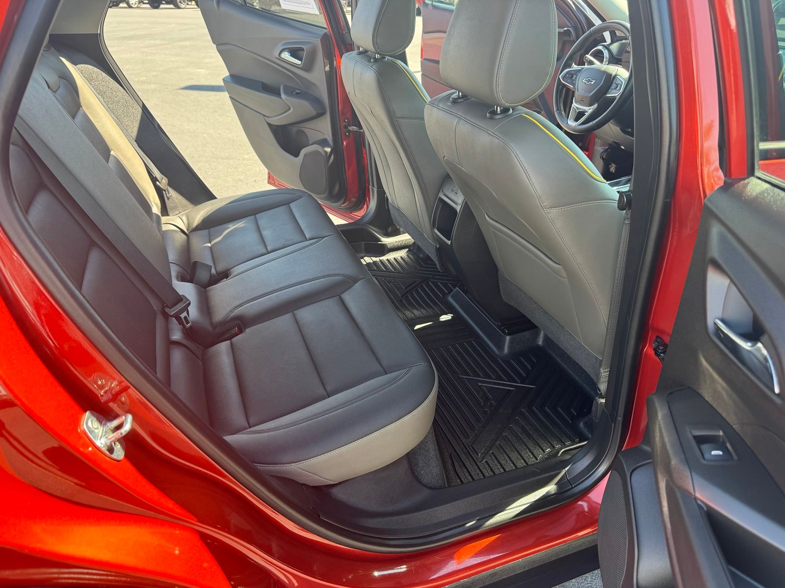 Used 2024 Chevrolet Trax SUV