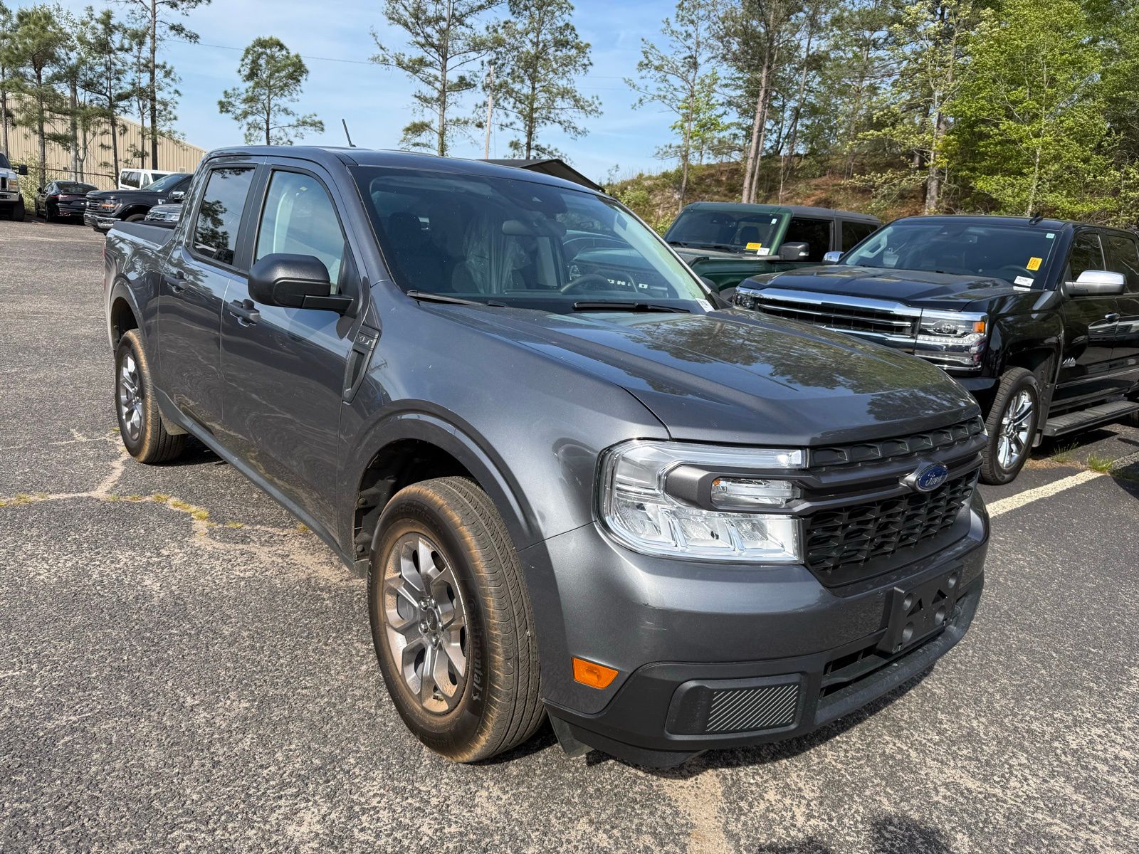 Gray Metallic 2024 Ford Maverick XLT SuperCrew FWD Pickup Truck Front-Wheel Drive Continuously Variable Transmission